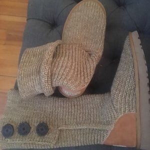 Brand New - Classic Cardy Uggs